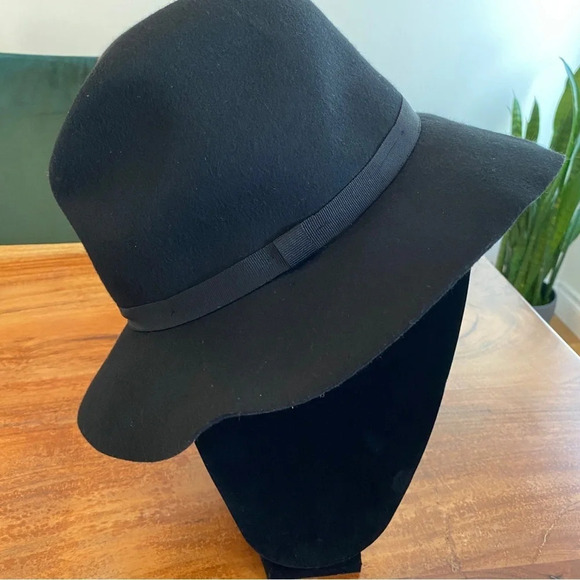 Aritzia Auxiliary Black 100% Wool Felt Hat XS/S main image 10